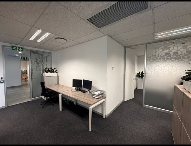 251M² OFFICE TO LET IN ROSEBANK